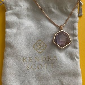 New Kendra Scott Vanessa Rose Gold Necklace